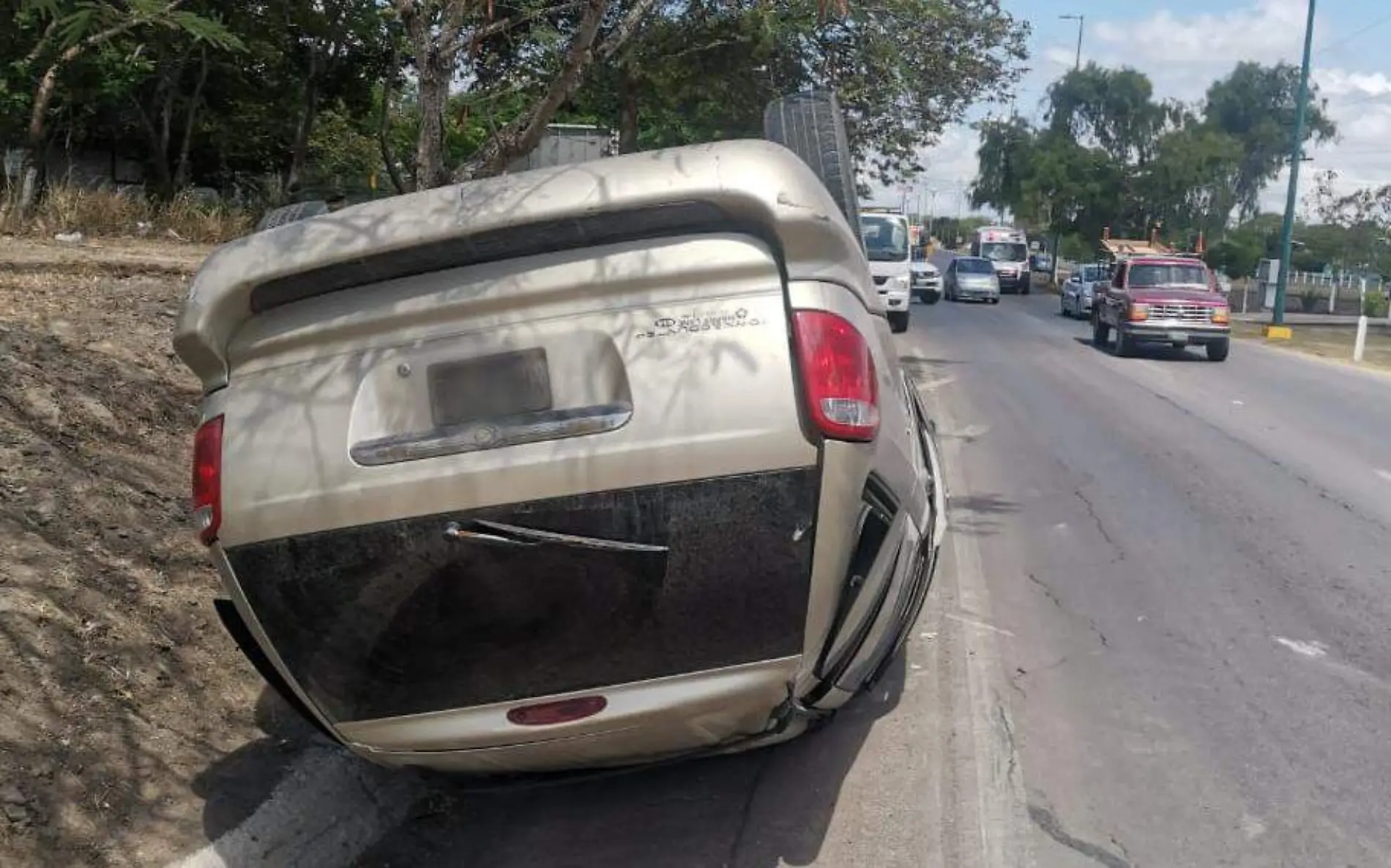 Antes de mediodía ya se reportaban tres volcaduras en Altamira